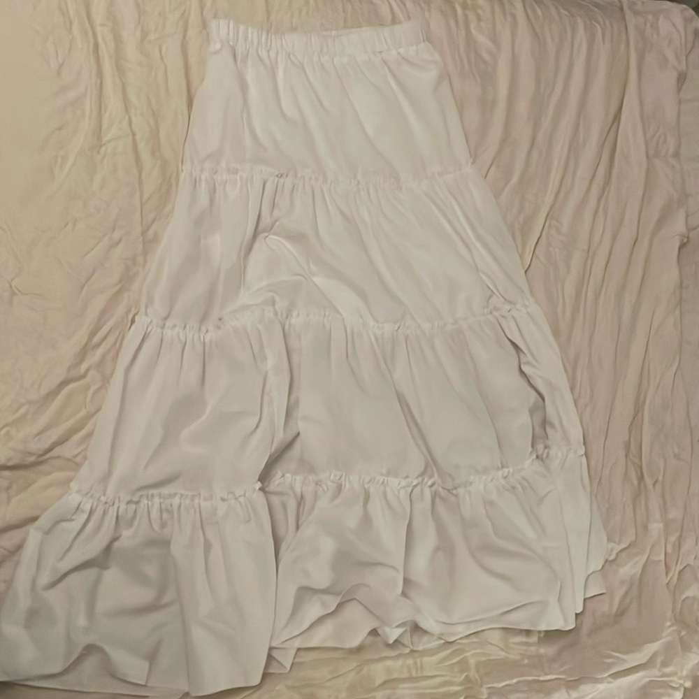 White layered maxi skirt